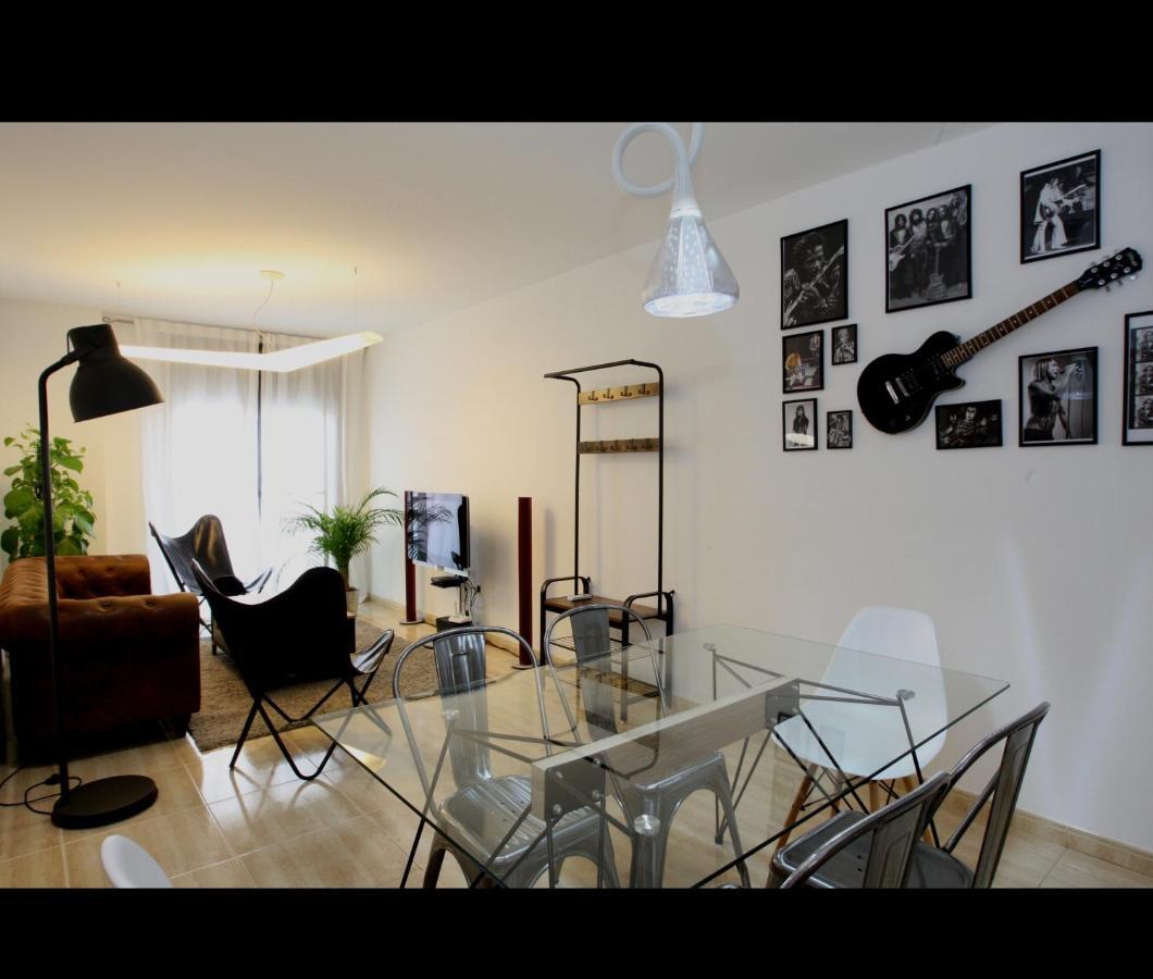 Rock & Roll Apartament -Aire Acondicionado En Todas Las Habitaciones Y Salon- Deltebre Exterior photo