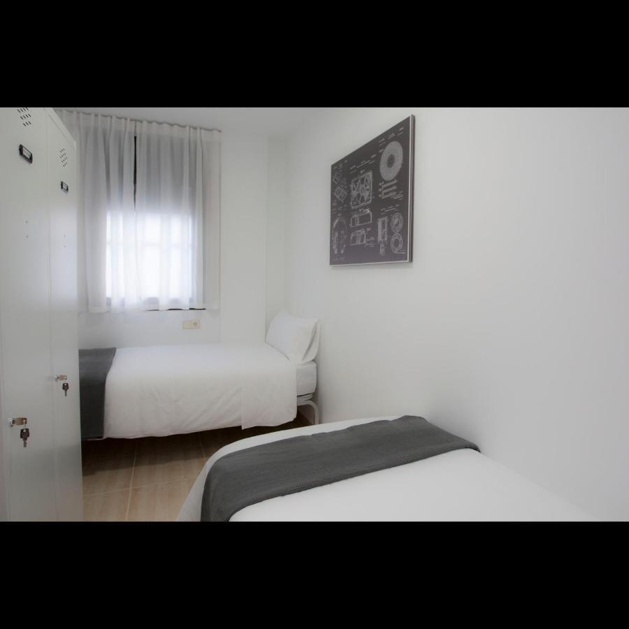 Rock & Roll Apartament -Aire Acondicionado En Todas Las Habitaciones Y Salon- Deltebre Exterior photo